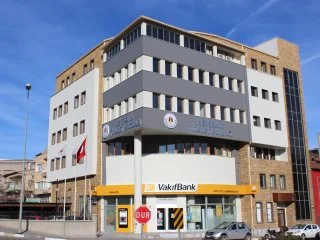 TİCARET BORSASI BİNASI