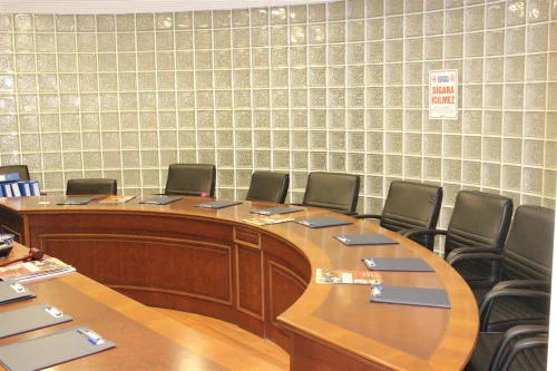 TİCARET BORSASI BİNASI
